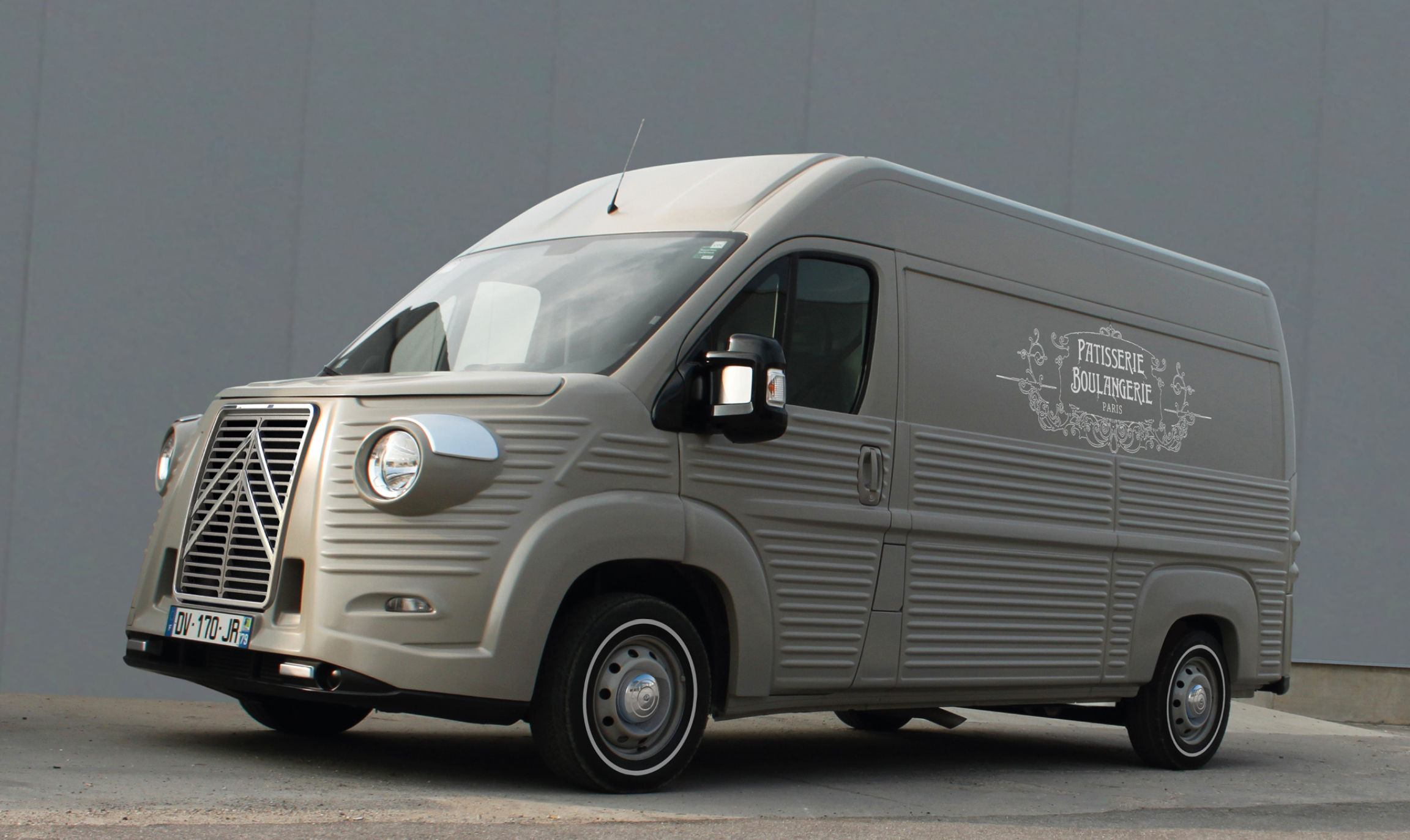 Composite Body Kits Used to Recreate Classic Citroën Van American